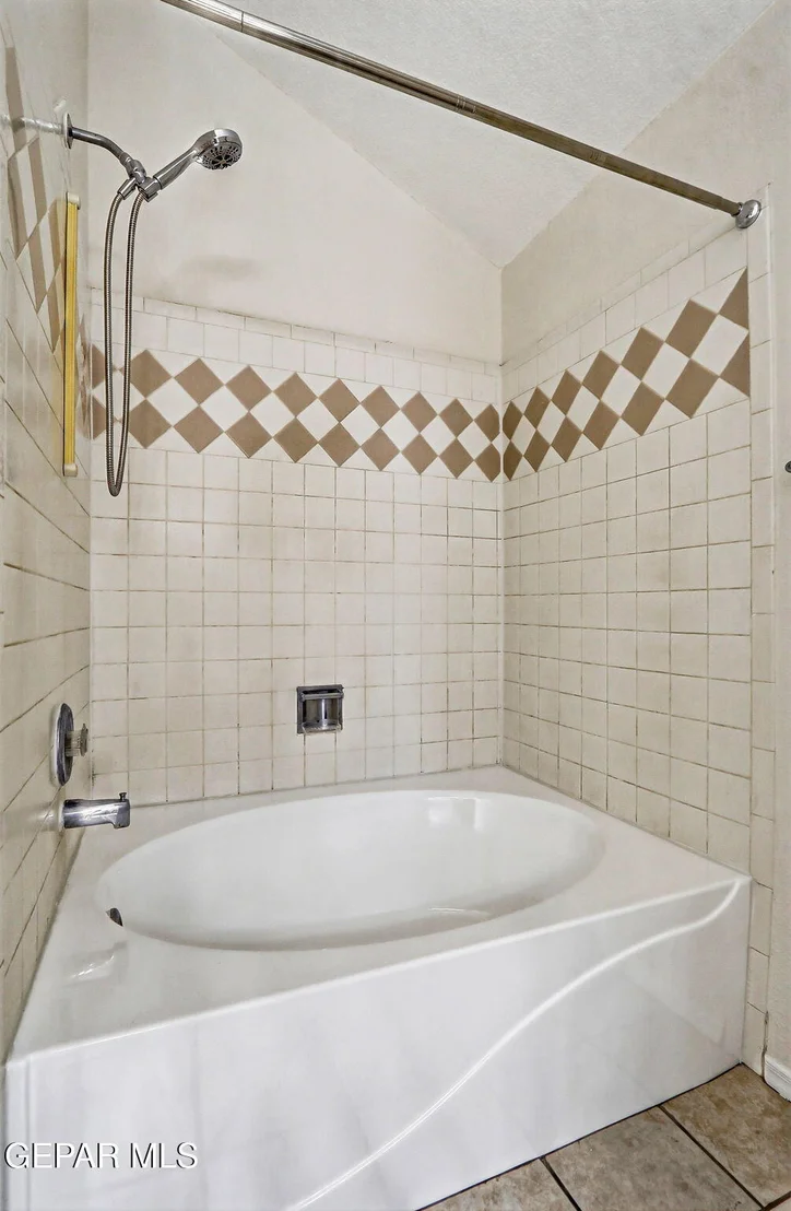 Photo of 7109 OVAL ROCK Drive