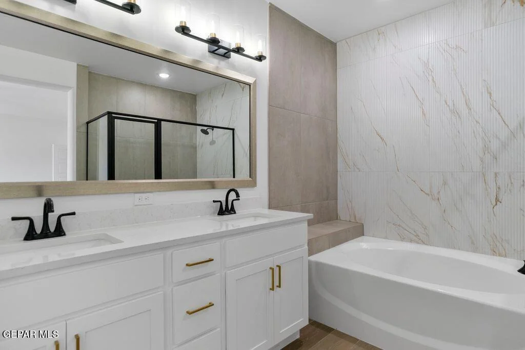 Photo of 3761 Scheme Place