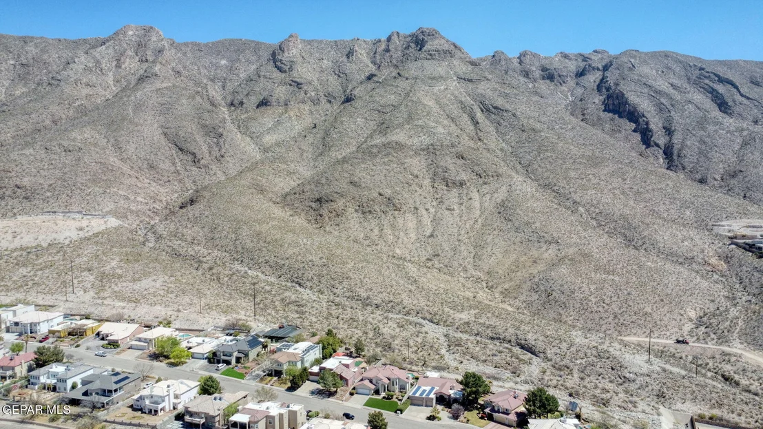 Photo of 5566 Buckley Drive