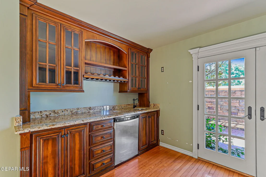 Photo of 3934 Emory rd Road