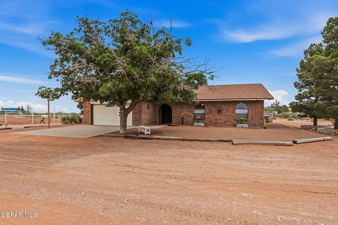 Photo of 6375 DESERT WILLOW Drive