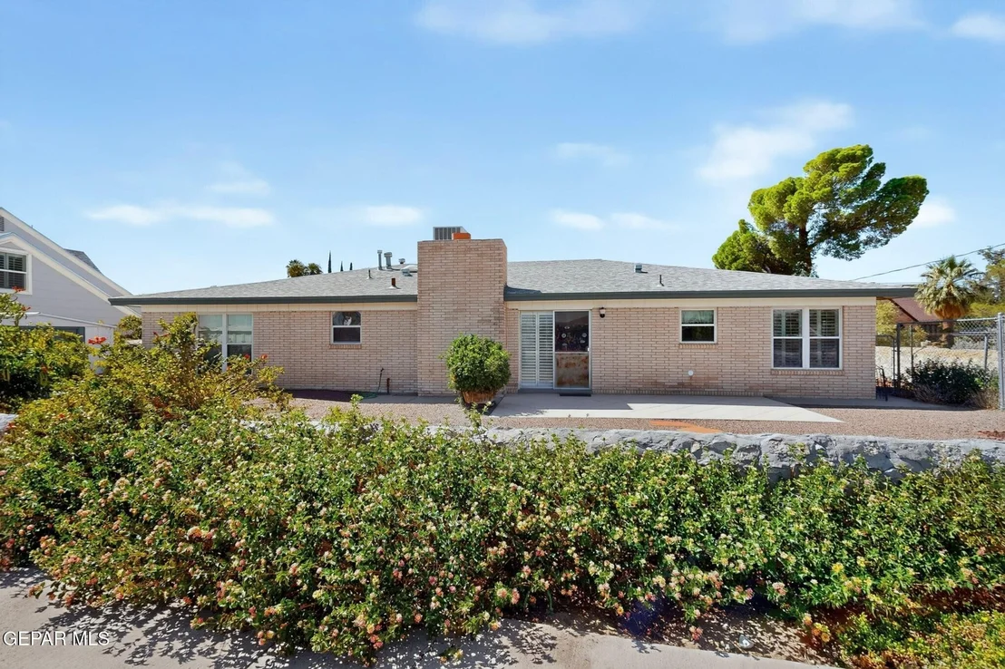 Photo of 6747 FIESTA Drive