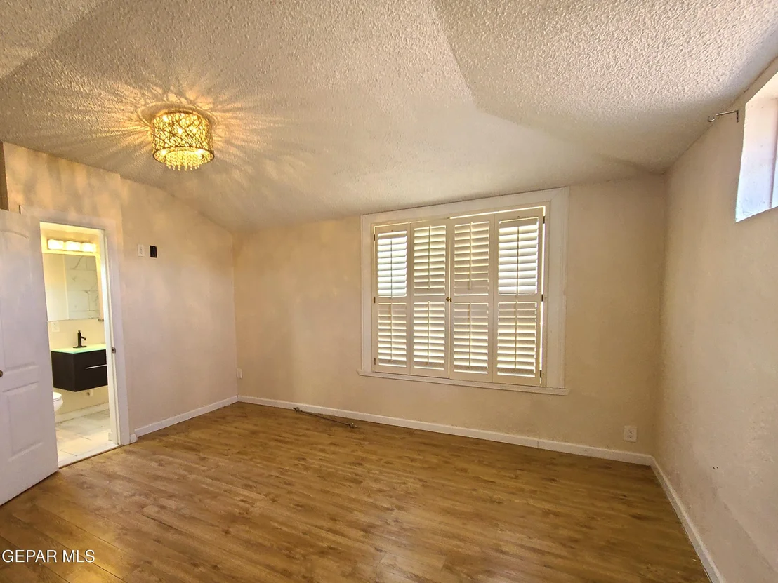 Photo of 1714 BANKER Road