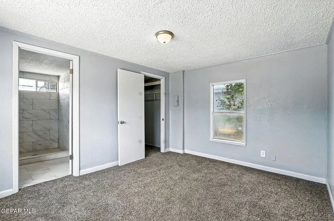 Photo of 736 Palmer Place