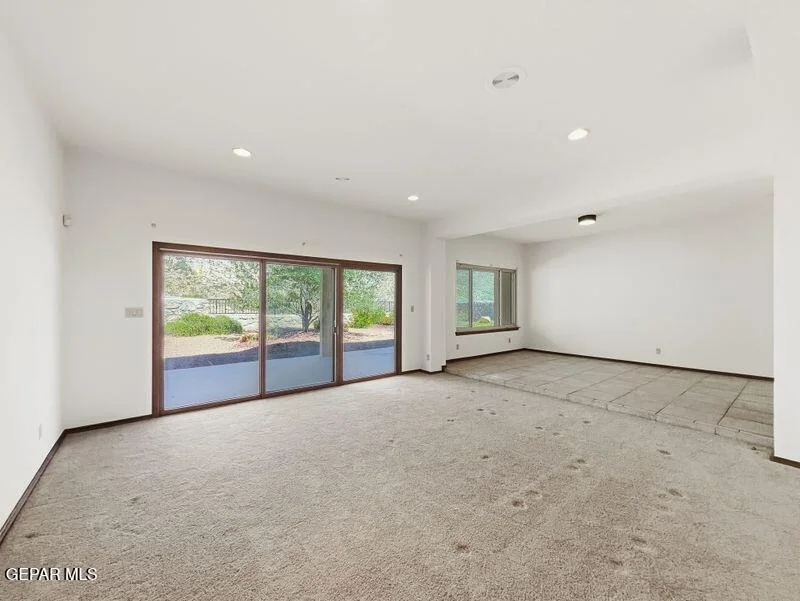Photo of 1092 THUNDERBIRD Drive