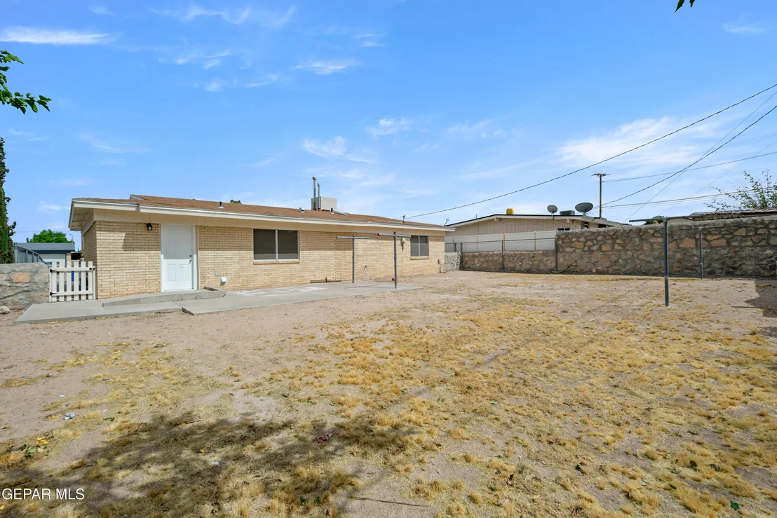 Photo of 2109 FEBRERO Drive
