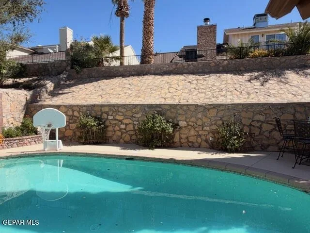 Photo of 624 ALTA CUMBRE Place