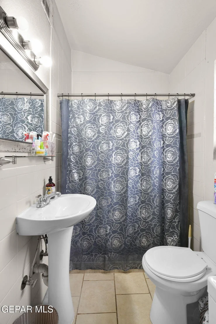 Photo of Unit ABC at 3621 Taylor Avenue