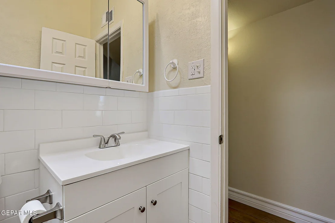 Photo of 10401 Springwood Drive
