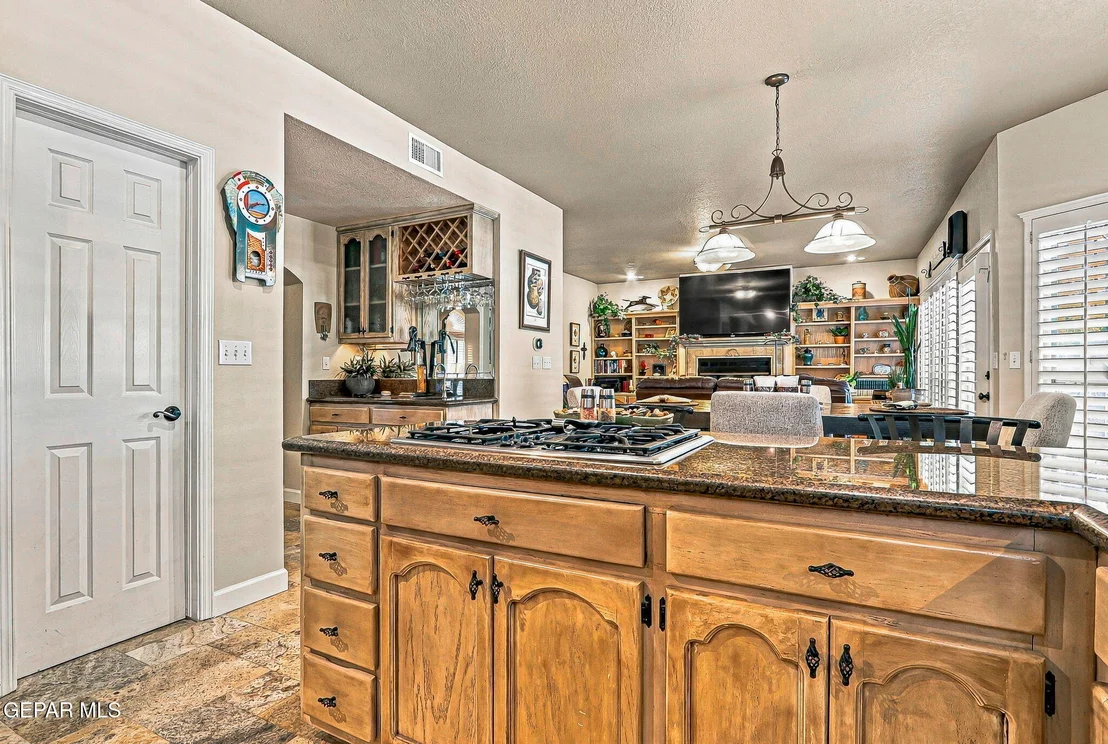 Photo of 1158 PINE RIDGE Way