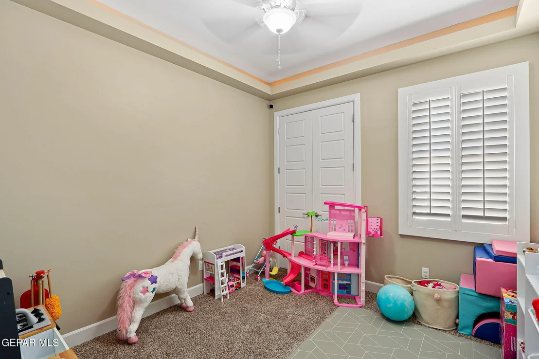 Photo of 917 Clapham Street