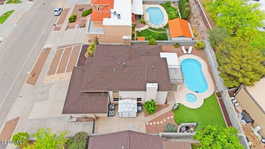 Photo of 760 CHELTENHAM Drive