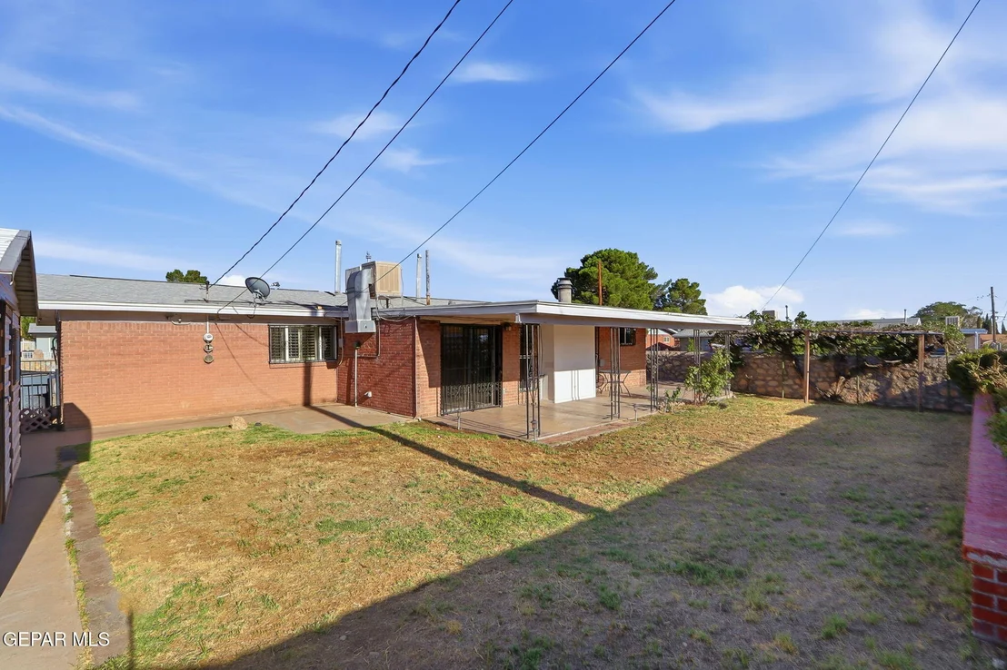 Photo of 1101 DOYLE Place