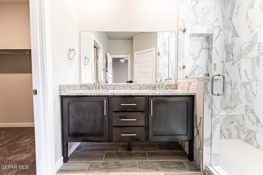 Photo of 15225 Composition Avenue