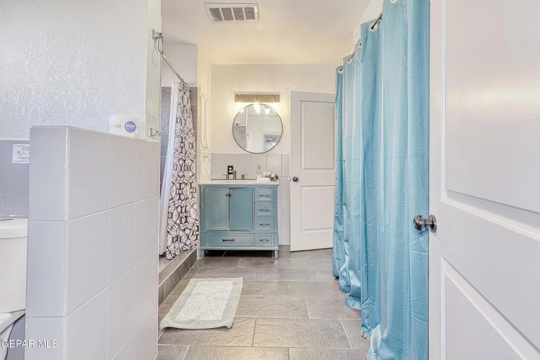 Photo of 5912 Delta Drive