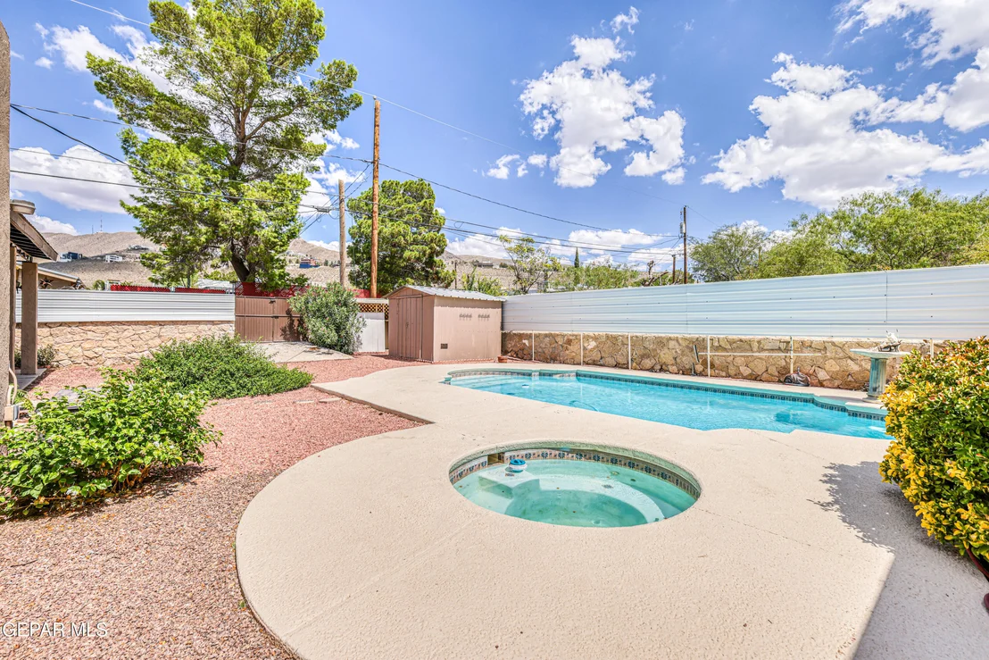 Photo of 825 Galloway Drive