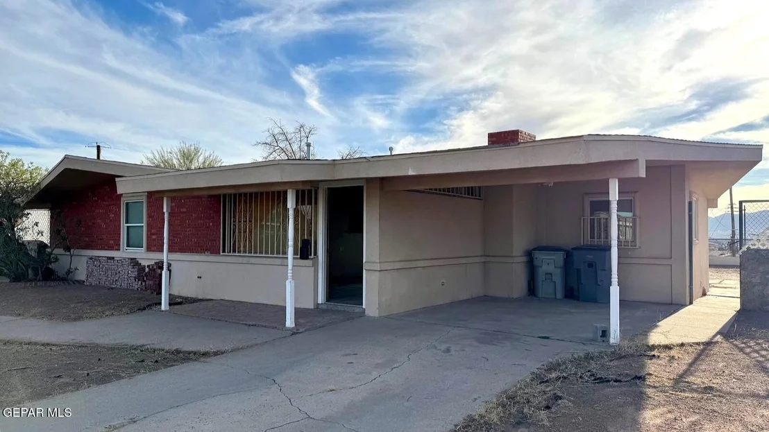 Photo of 1301 GRISSOM Lane