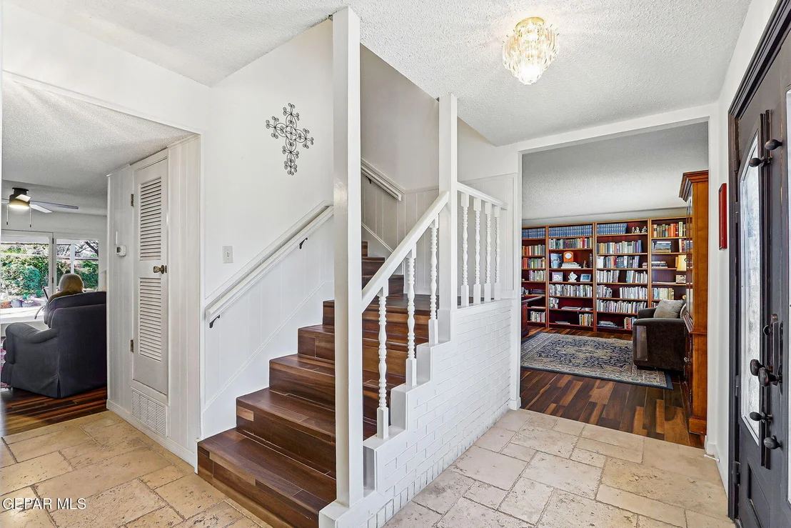 Photo of 301 NORTHWIND Drive
