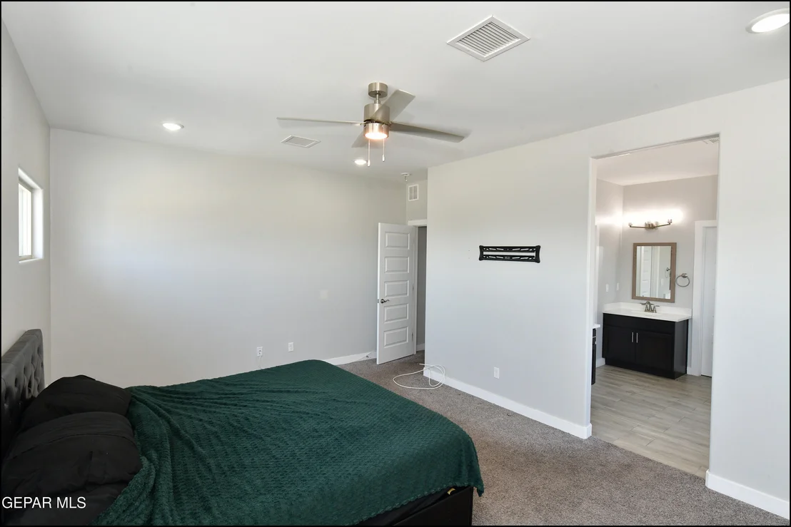 Photo of 205 ANGLESY Place
