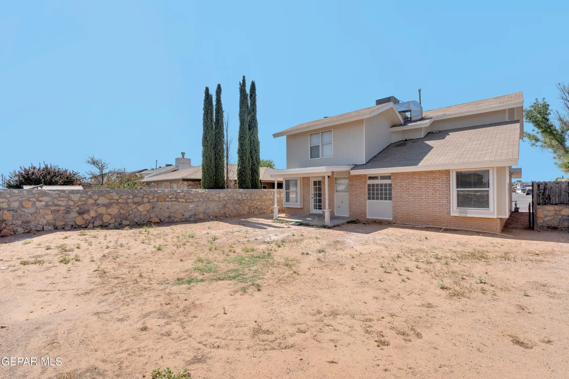 Photo of 5917 CHIPPENDALE Avenue
