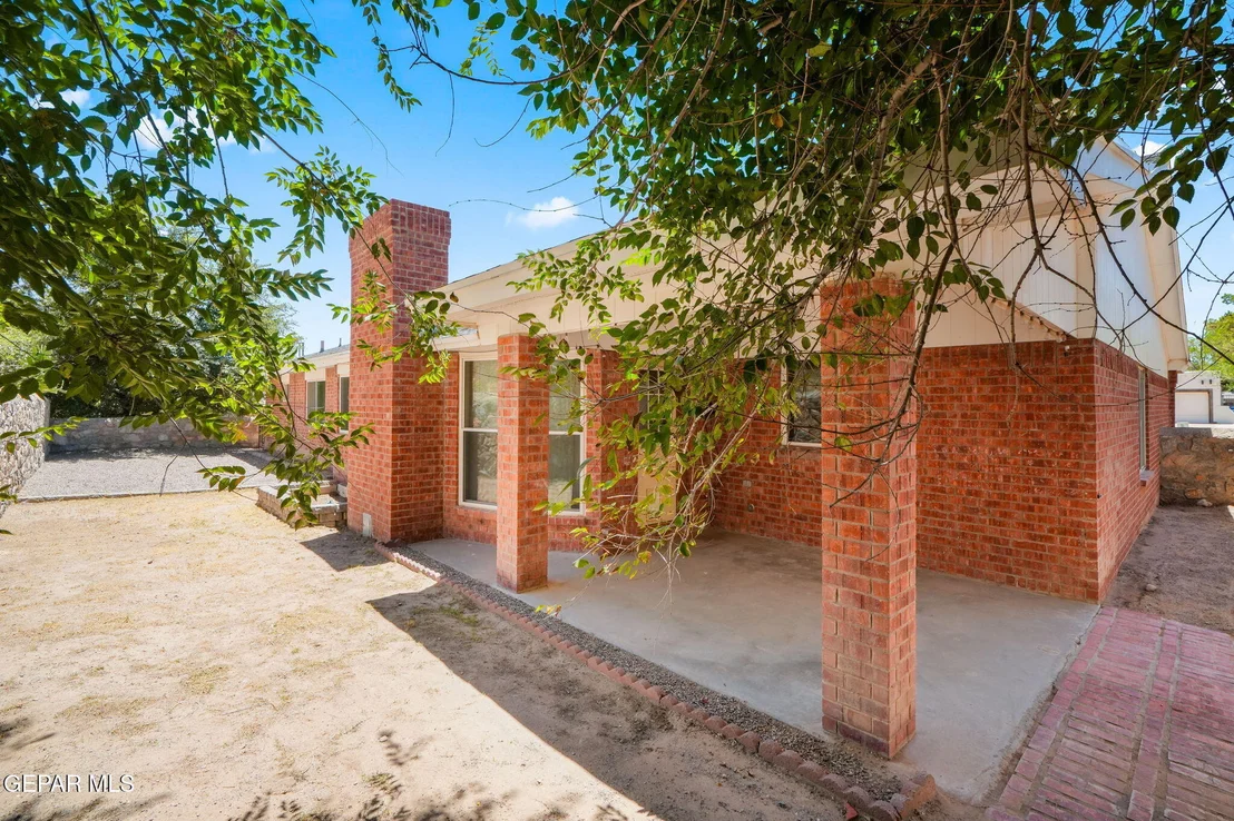 Photo of 608 EL GUSTO Drive