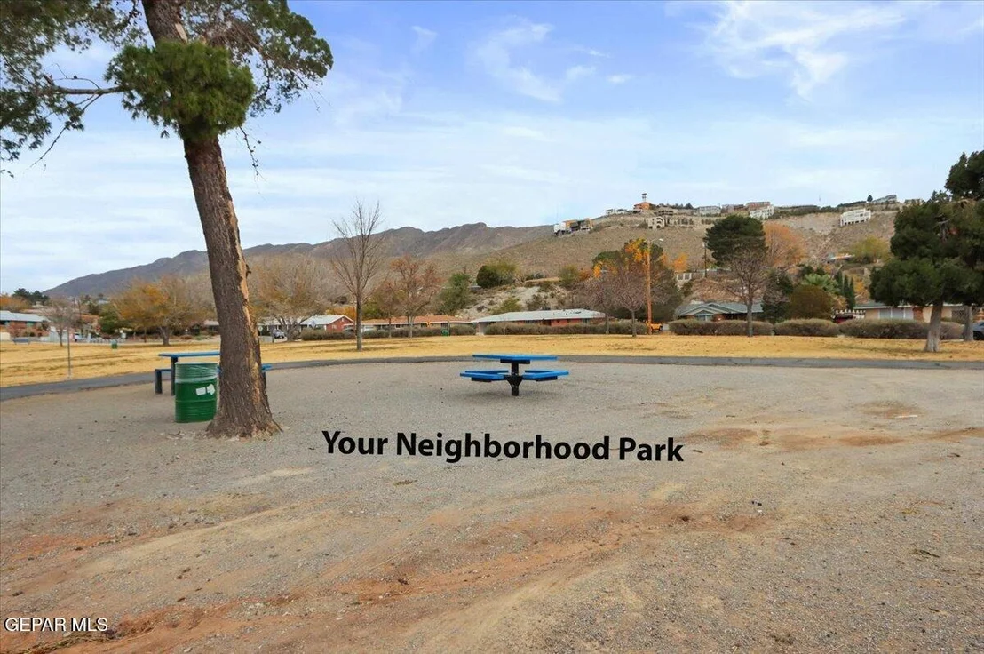 Photo of 4540 N Stanton Street