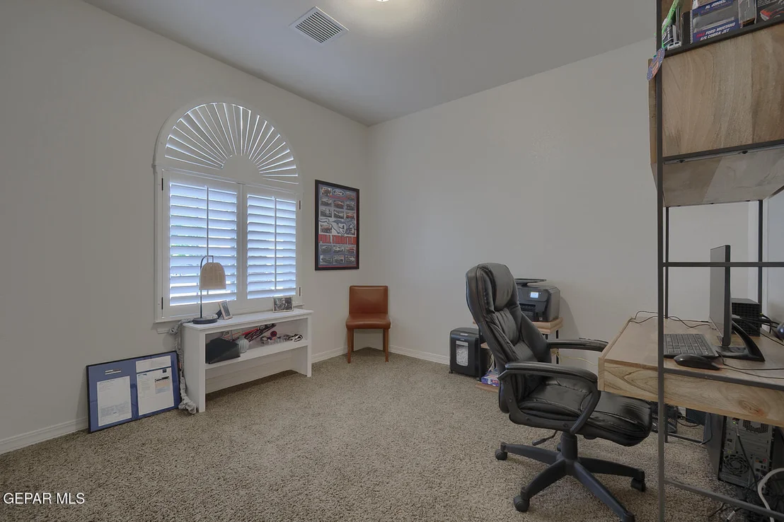 Photo of 5620 VALLEY MAPLE Drive