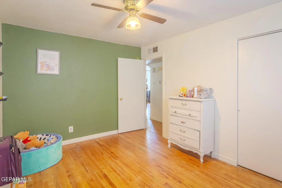 Photo of 1804 WAINWRIGHT Drive