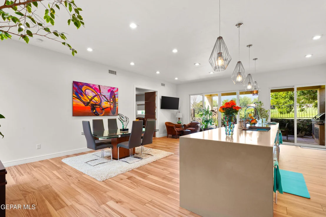Photo of Unit 21 at 6006 Balcones Court