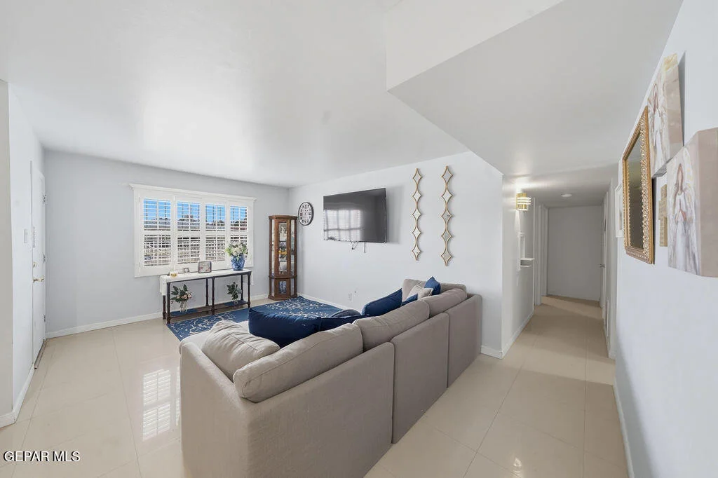 Photo of 8915 CROSSON Circle
