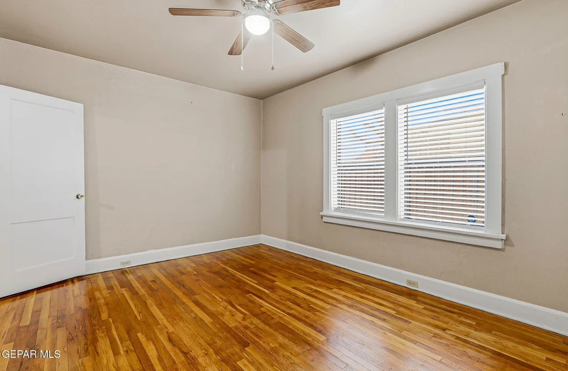 Photo of 2630 Wheeling Avenue