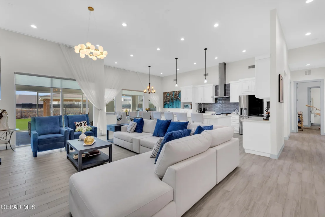 Photo of 304 Rio Pinsaqui Court