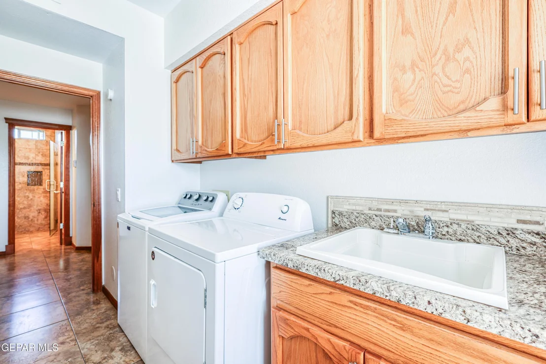 Photo of 6617 Isla del Rey Drive