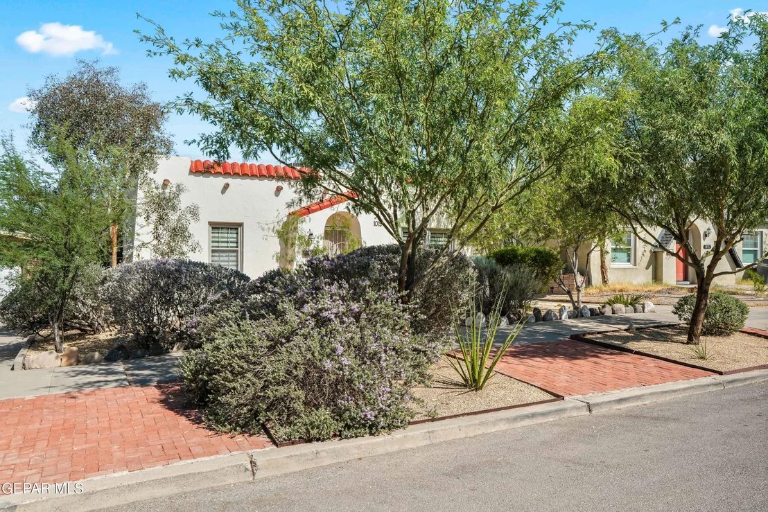 Photo of 1019 KELLY Way