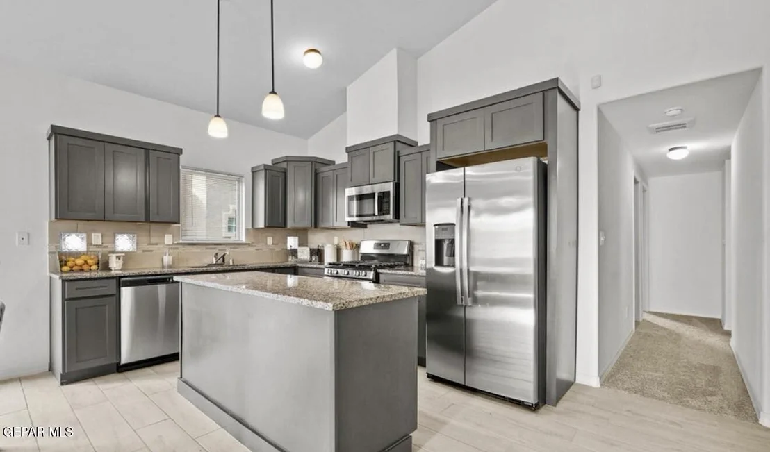 Photo of 528 CEDARWOOD Drive