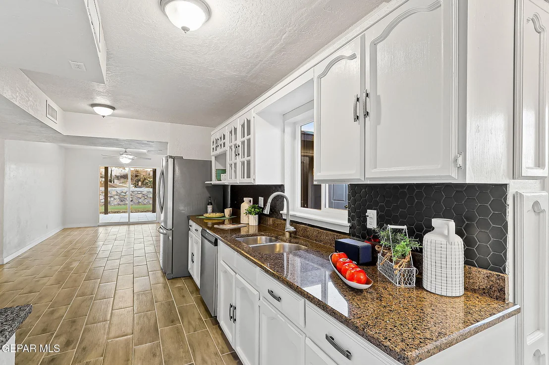 Photo of 220 Carnival Drive