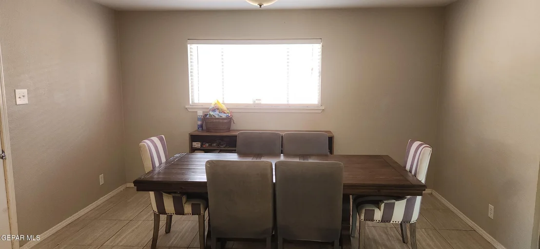 Photo of 248 VIKING Drive