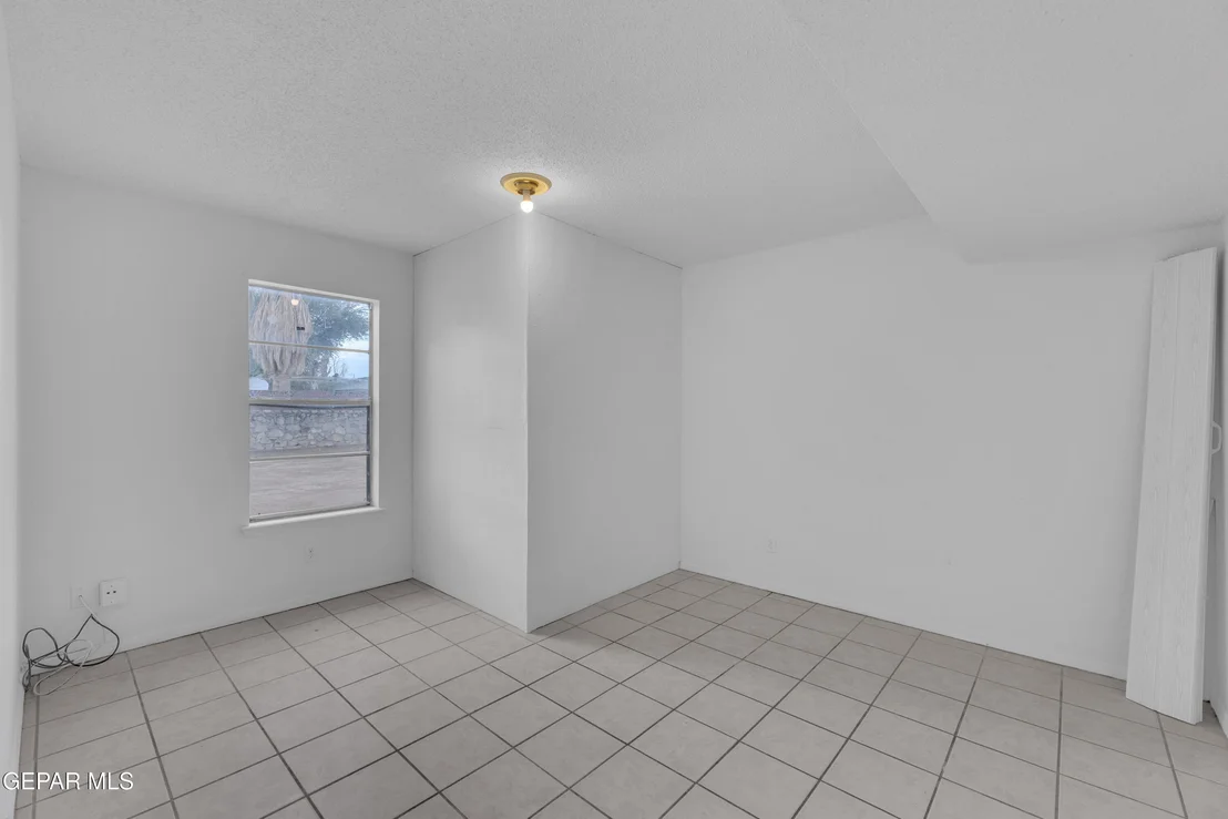 Photo of 15340 MINERAL Court