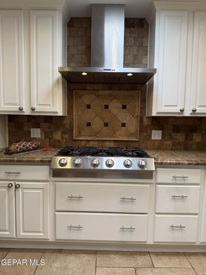 Photo of 3149 EDGEROCK Drive