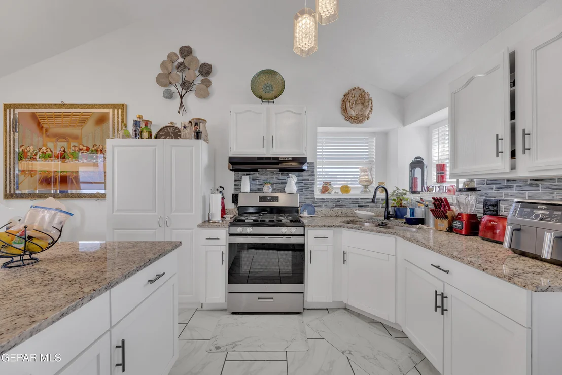 Photo of 13342 MITCHELL Drive