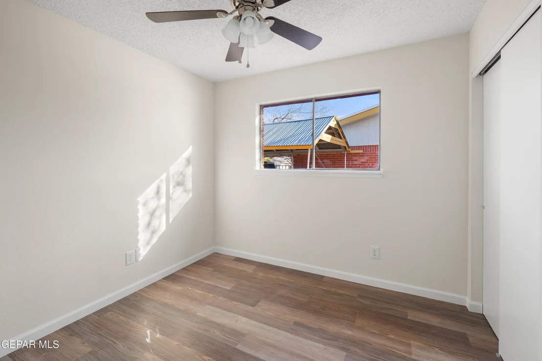 Photo of 220 MARAVILLA Drive