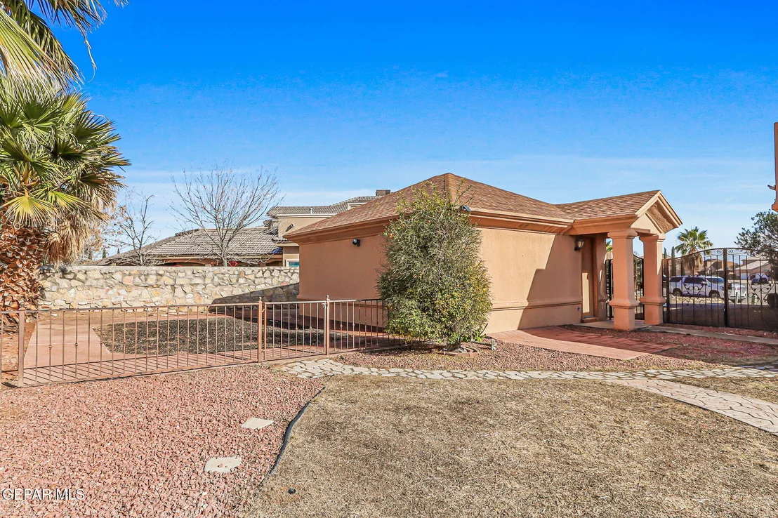 Photo of 12921 FIRE FIGHTER Drive