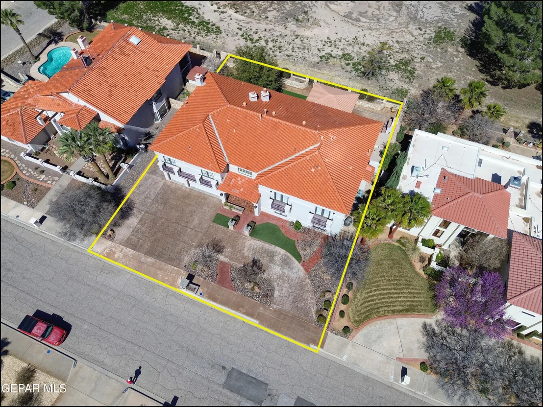 Photo of 1605 BILLY CASPER Drive