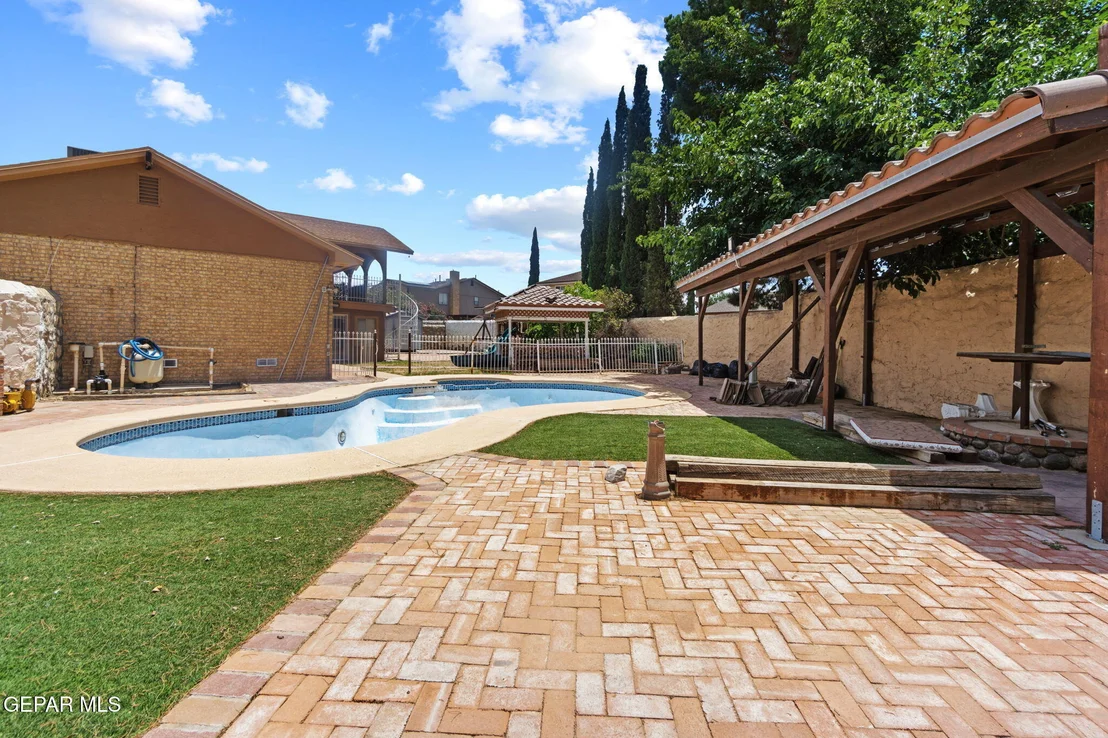 Photo of 2214 MERMAID Drive