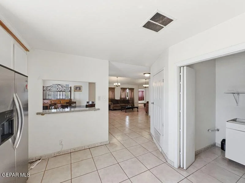 Photo of 445 Suzi Way