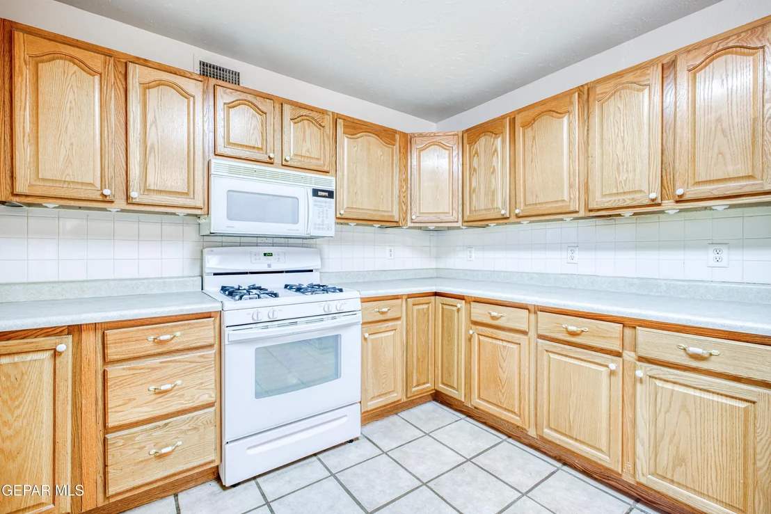 Photo of 5800 NIKE Lane