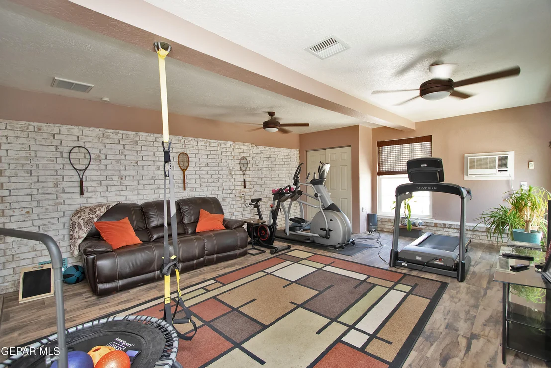 Photo of 516 QUERETARO Drive