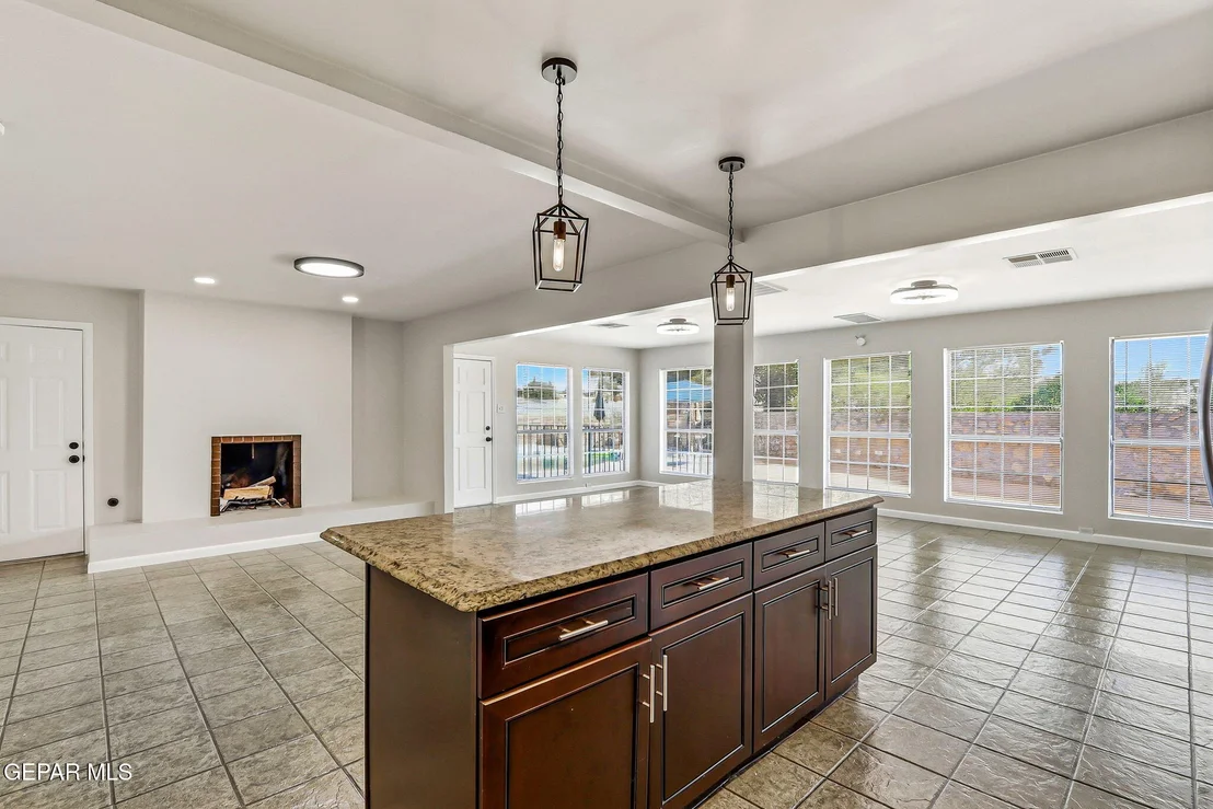 Photo of 1415 MONTE NEGRO Drive
