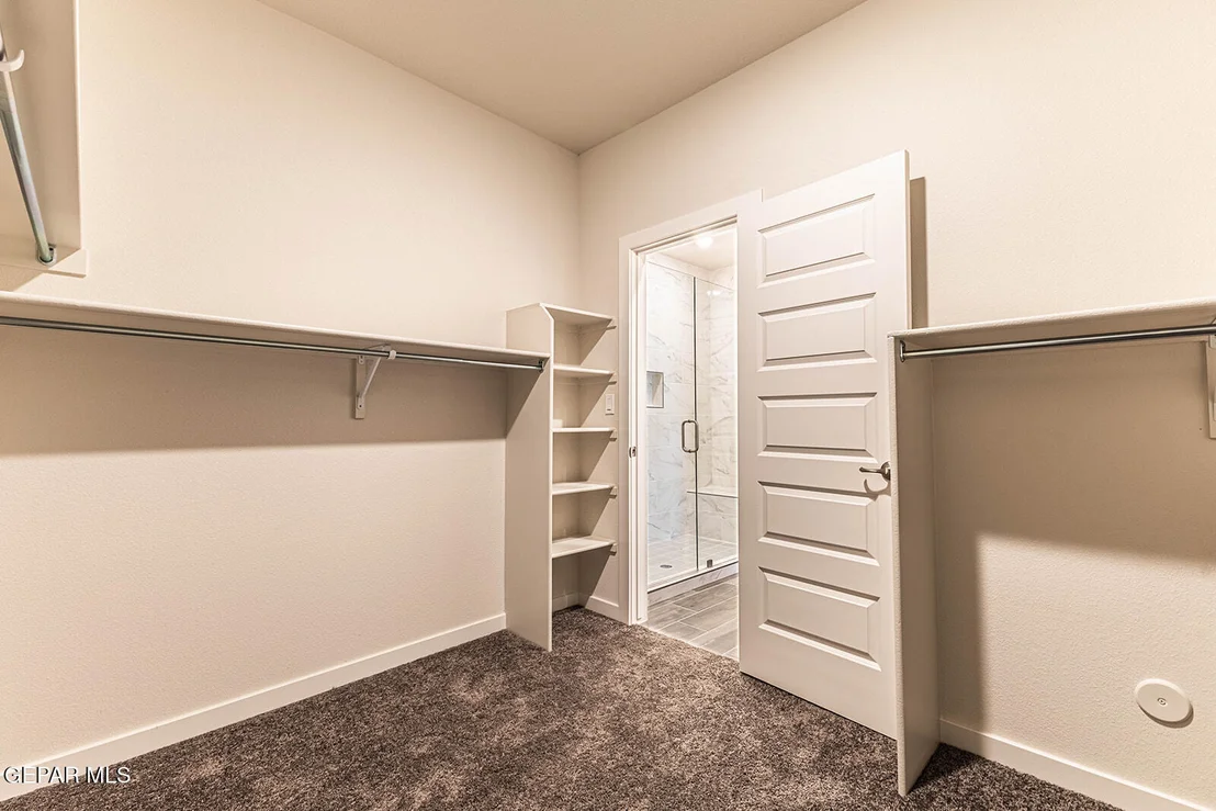 Photo of 933 Nayland Place