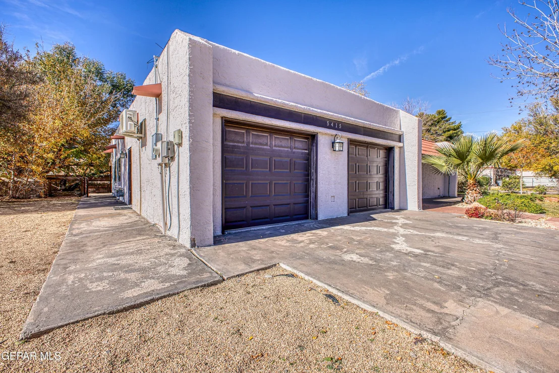 Photo of 5415 ORANTES Place